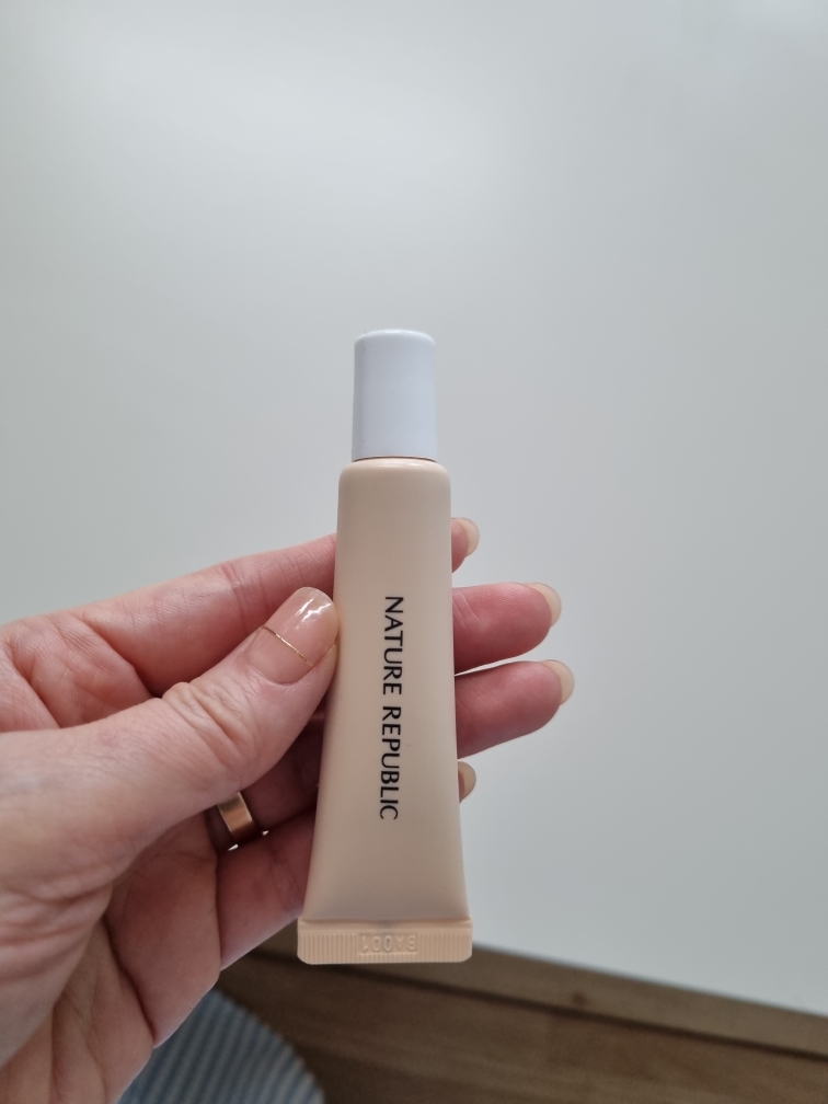 네이처리퍼블릭 (NATUREREPUBLIC) 프로방스 크림 컨실러 [21호 라이트베이지] review image