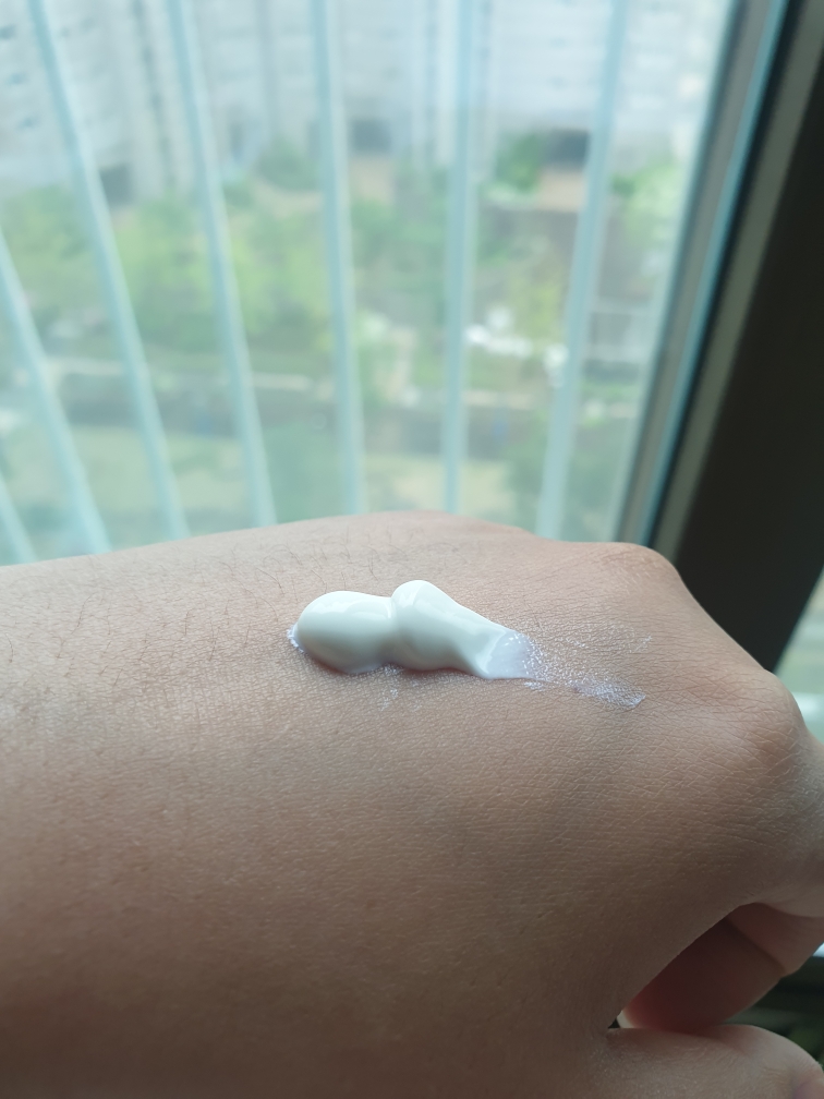 프레비츠 (FREBITS) 데일리 아쿠아 비건 선 [SPF50+/PA++++] review image