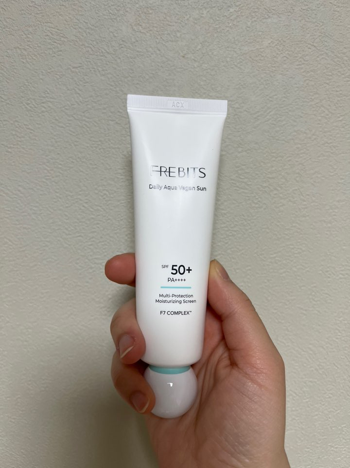 프레비츠 (FREBITS) 데일리 아쿠아 비건 선 [SPF50+/PA++++] review image