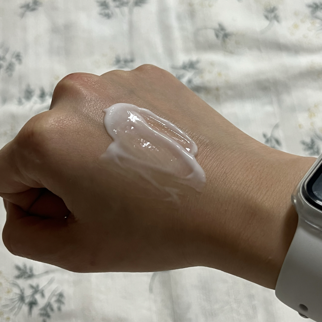 ROUNDAROUND Mildly acidic cypress clean body lotion review image