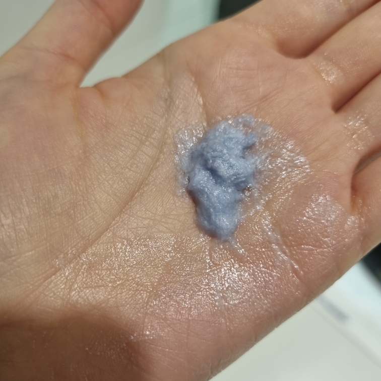 珍珠岩毛孔洁面乳的真实用户使用照片