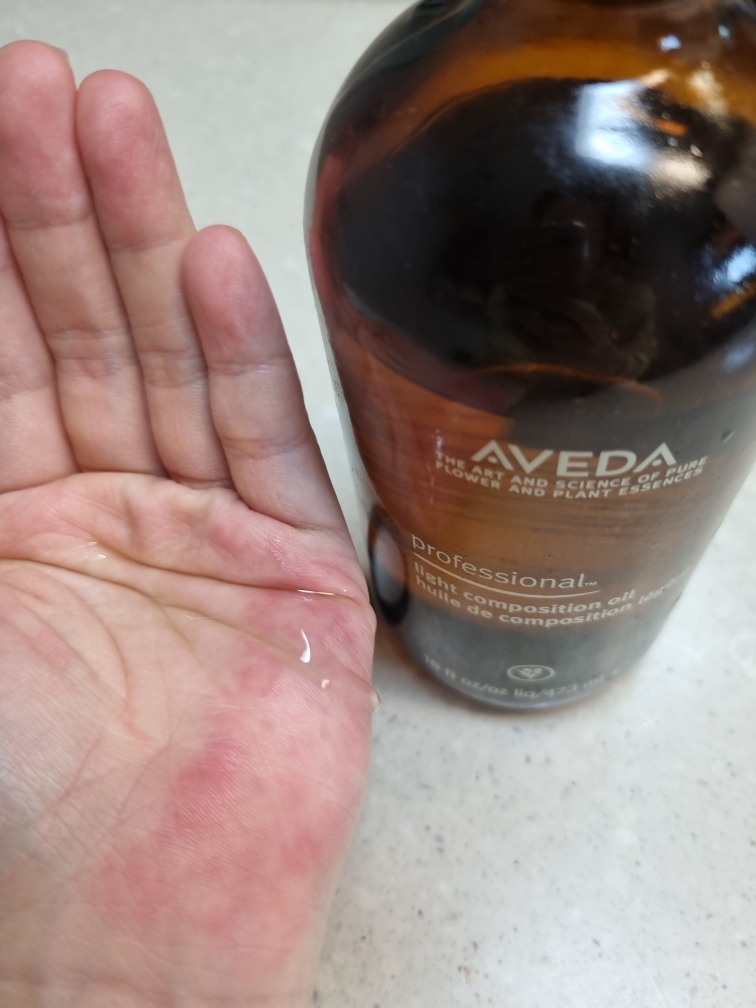 AVEDA 专业™ 轻质复合油 common.review image