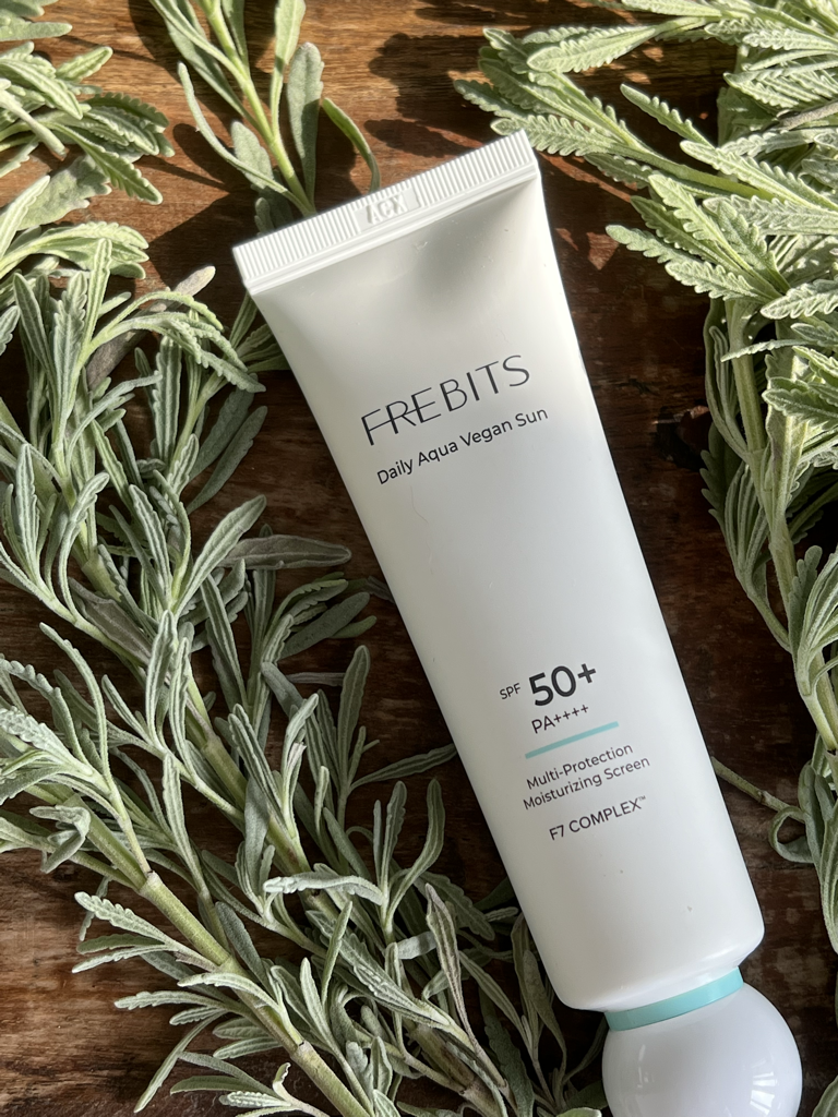프레비츠 (FREBITS) 데일리 아쿠아 비건 선 [SPF50+/PA++++] review image