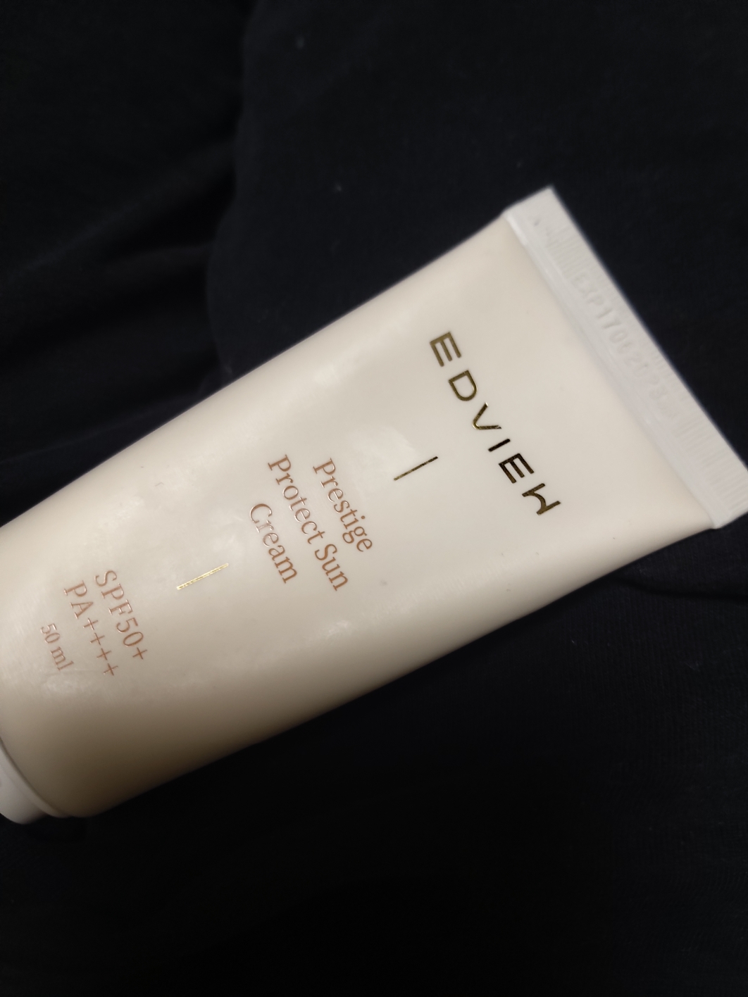 에드뷰 (EDVIEW) 무기자차 프로텍트 선크림 [SPF50+/PA++++] review image