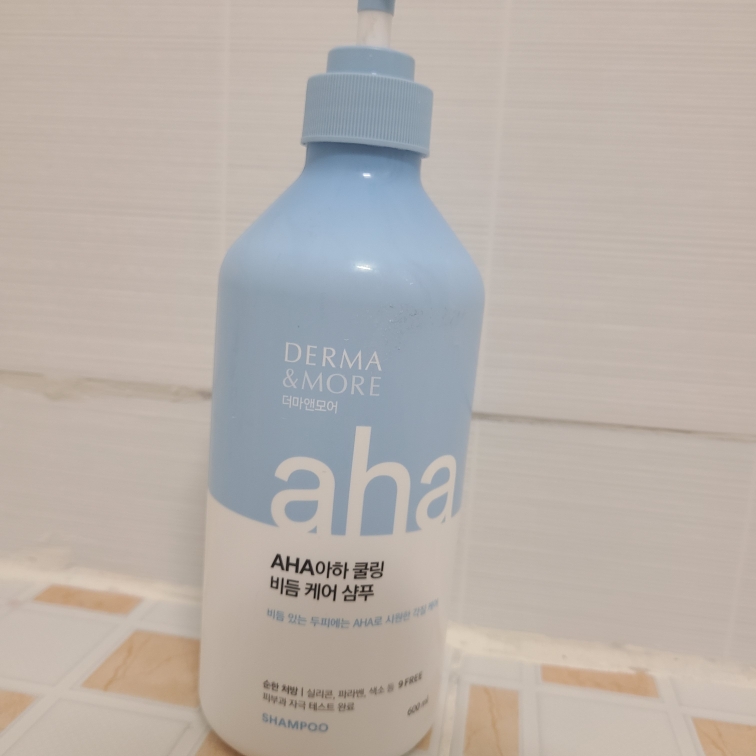 DERMA&MORE Aha Cooling Dandruff Relief Shampoo review image