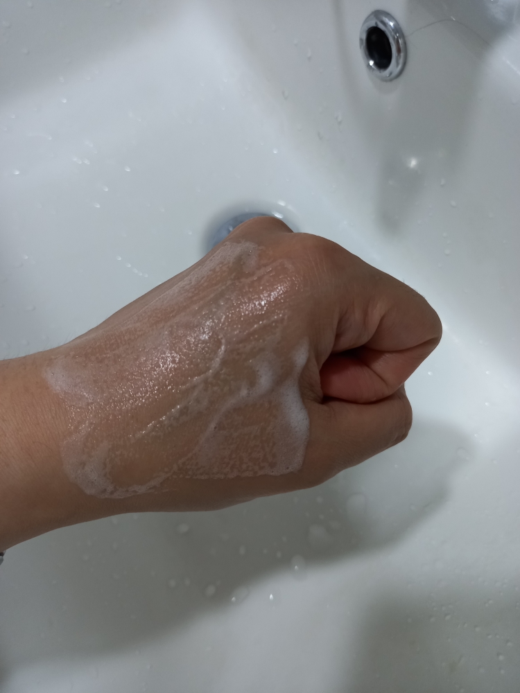 Real user review photo of Cica Blemish Clear Bubble Foam