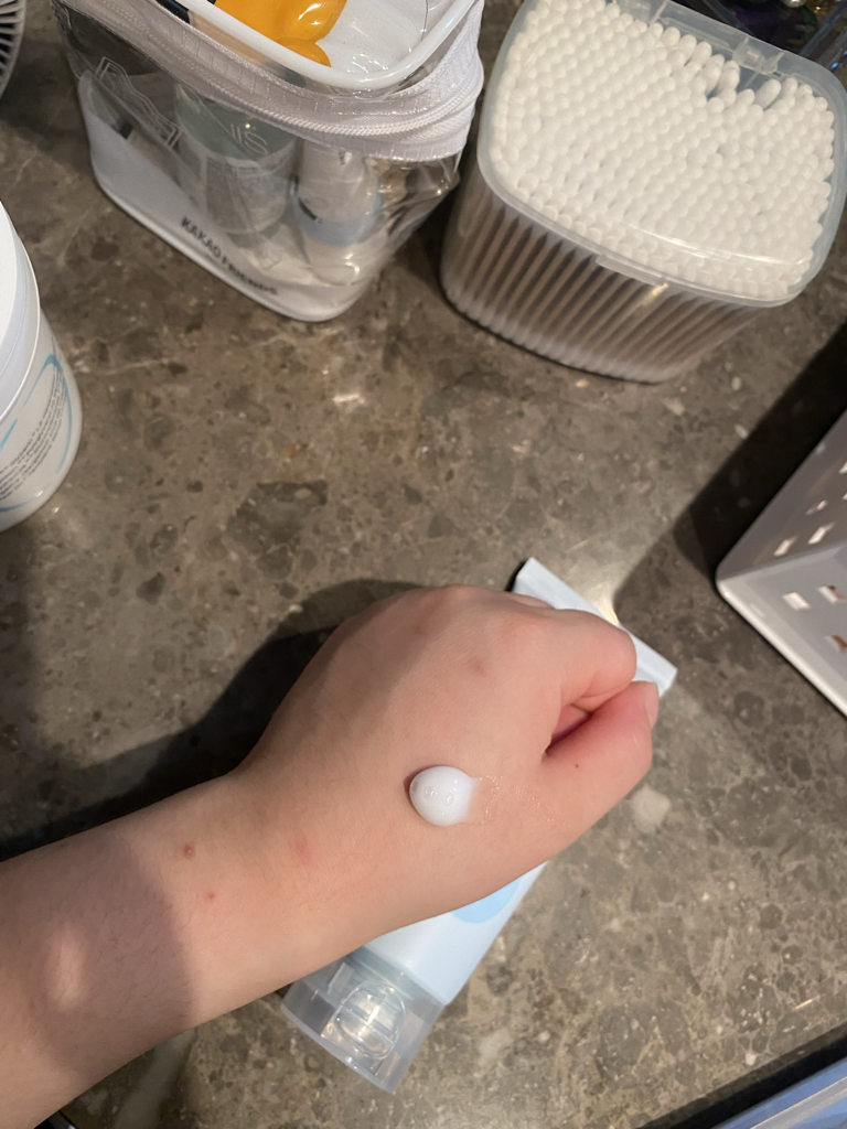 玻尿酸清凉舒缓乳霜的真实用户使用照片