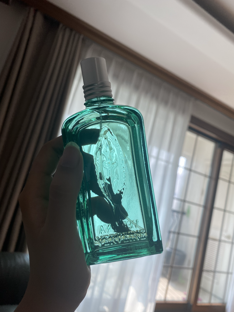 록시땅 (LOCCITANE) 2021 리미티드 에디션 버베나 오 드 뚜왈렛 review image