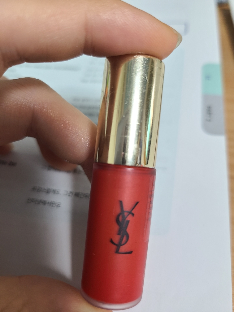 Dior Couture Velvet Tint [201 Rouge Dior]的真实用户使用照片