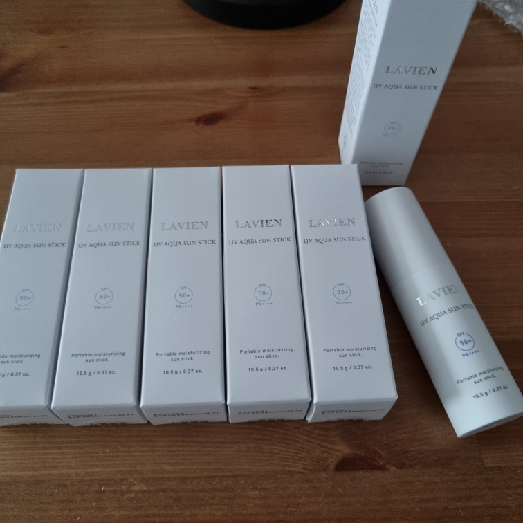 라비앙 (LAVIEN) UV 아쿠아 선스틱 [SPF50+/PA++++] review image