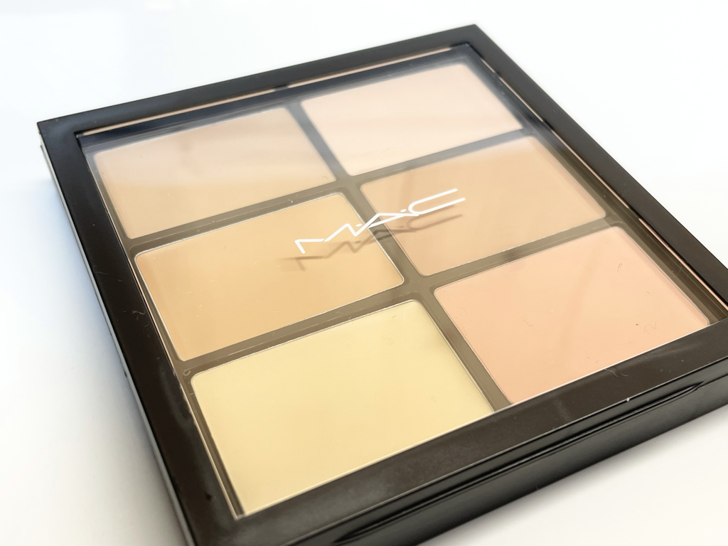 MAC Studio Conceal & Correct Palette [Light] review image