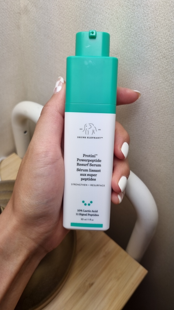 드렁크엘리펀트 (DRUNKELEPHANT) 프로티니 파워펩타이드 리서프 세럼 review image