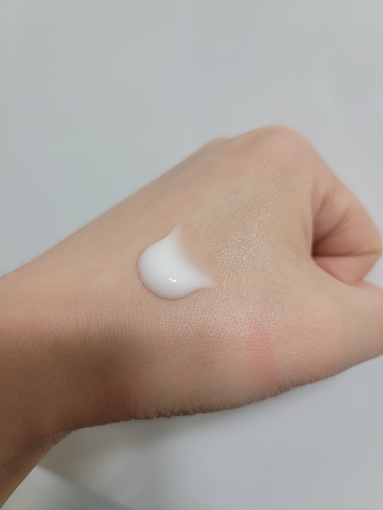 黛珂 AQ 密集活化再生乳液 common.review image