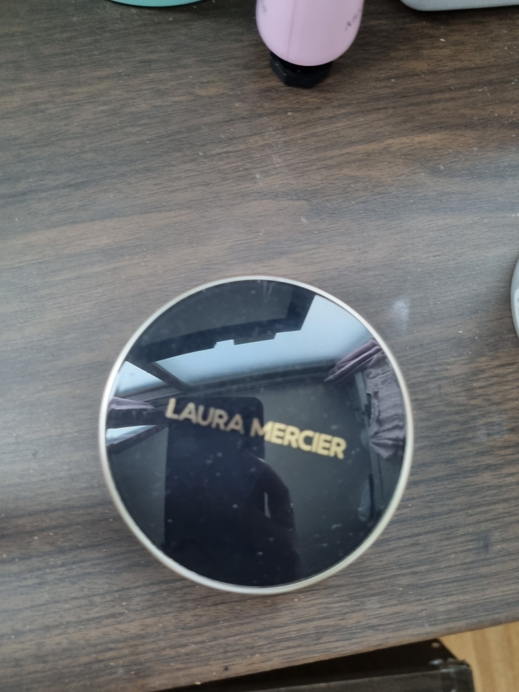 LAURAMERCIER Flawless Lumiere Radiance-Perfecting Cushion [SPF50/PA+++] [1N1 Cream] review image
