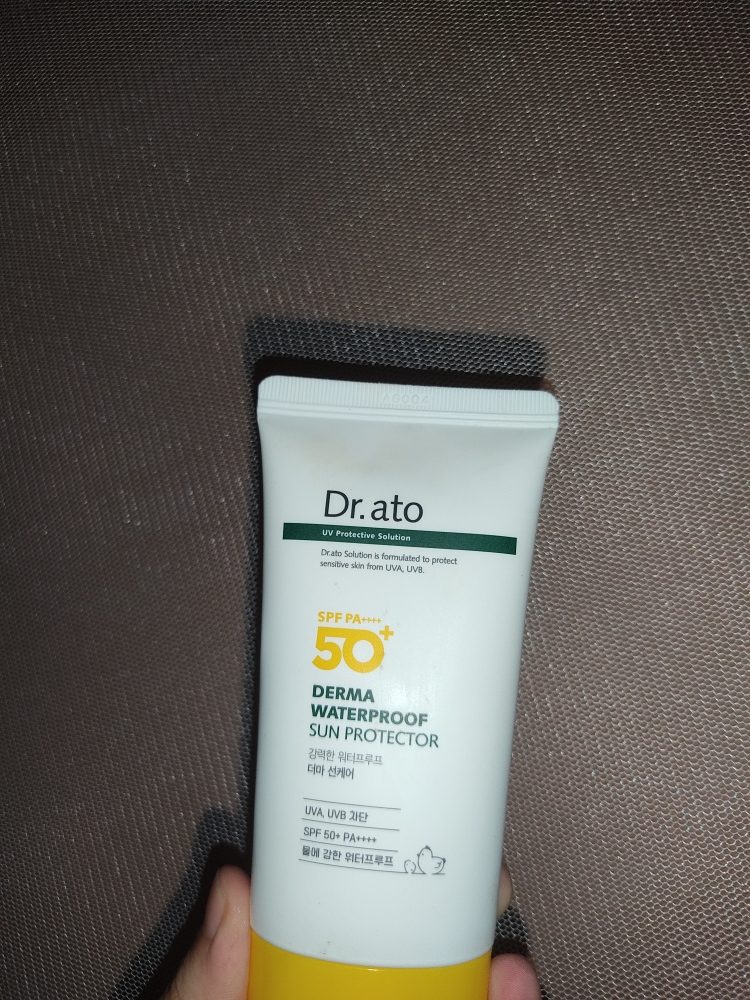 닥터아토 (Dr.ato) 고보습 저자극 수분촉촉 데일리 선 프로텍터 [SPF50+/PA++++] review image