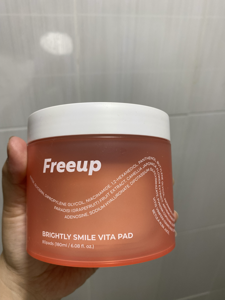 프리업 (Freeup) 브라이틀리 스마일 비타 패드 review image