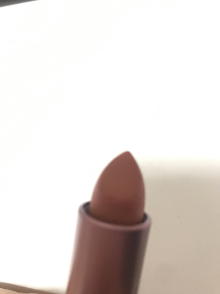 MACQUEENNEWYORK 空气亲吻唇膏 [05 温和气氛] common.review image