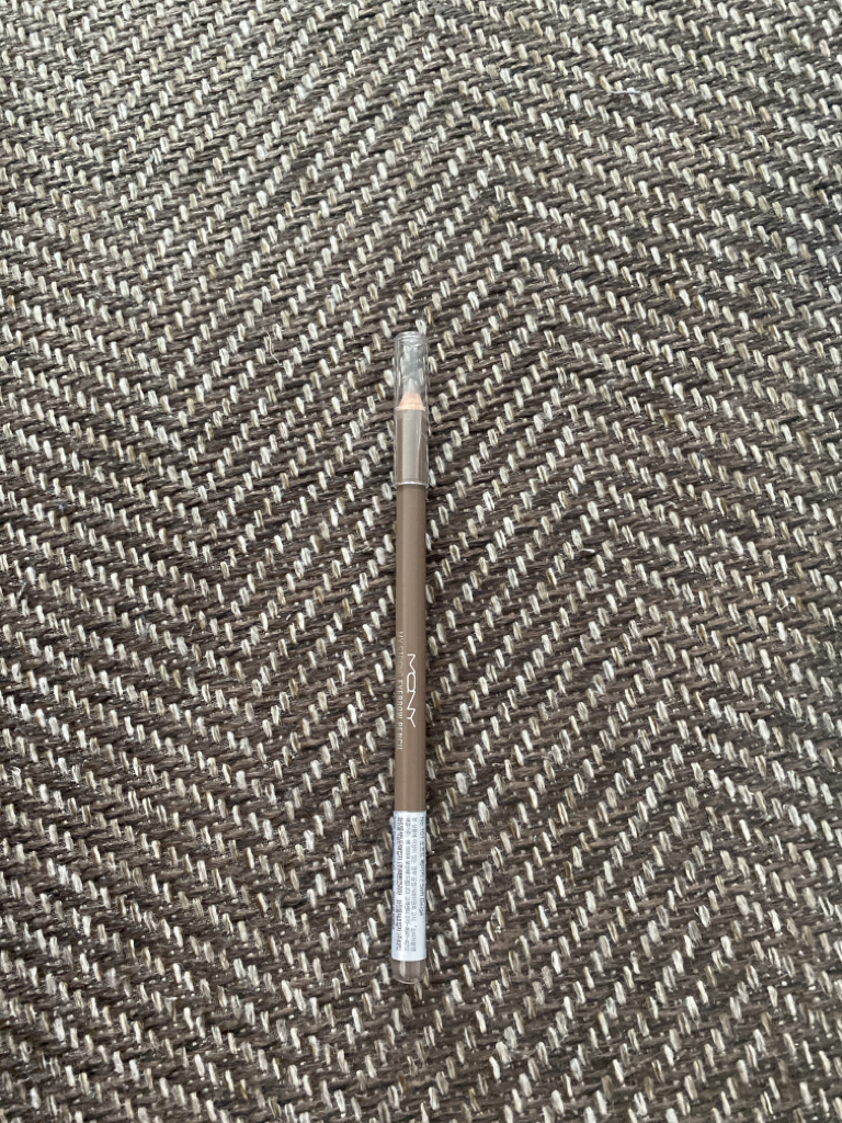 My Strong Eyebrow Pencil Hard Powder [04 Grave Brown]的真实用户使用照片