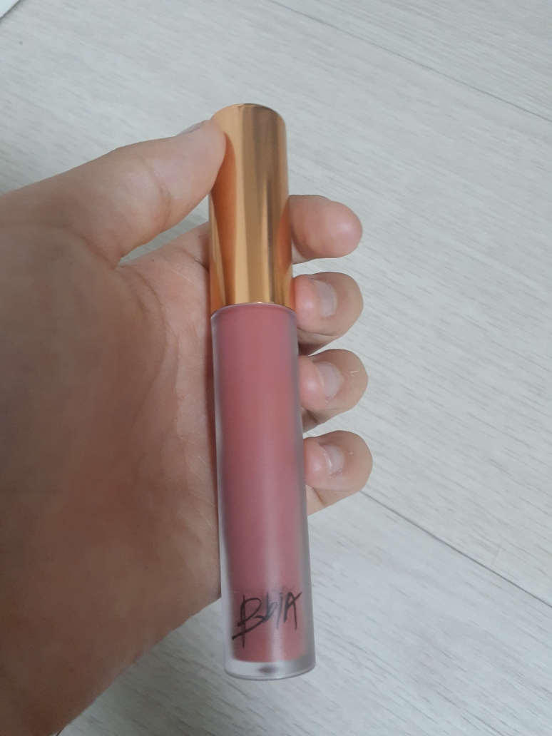 Real user review photo of Last Velvet Lip Tint 4 [16 Sweeter than Flowers]