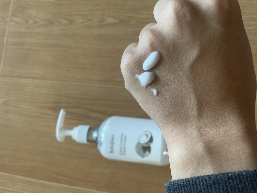椰子身体乳液的真实用户使用照片