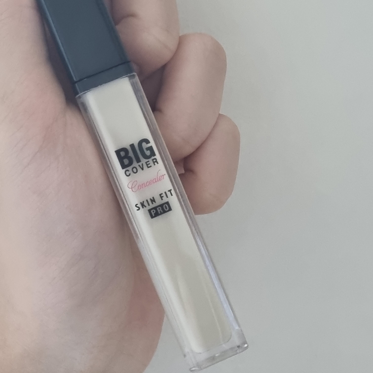 Real user review photo of Big Cover Skin Fit Concealer Pro [Neutral Mint]