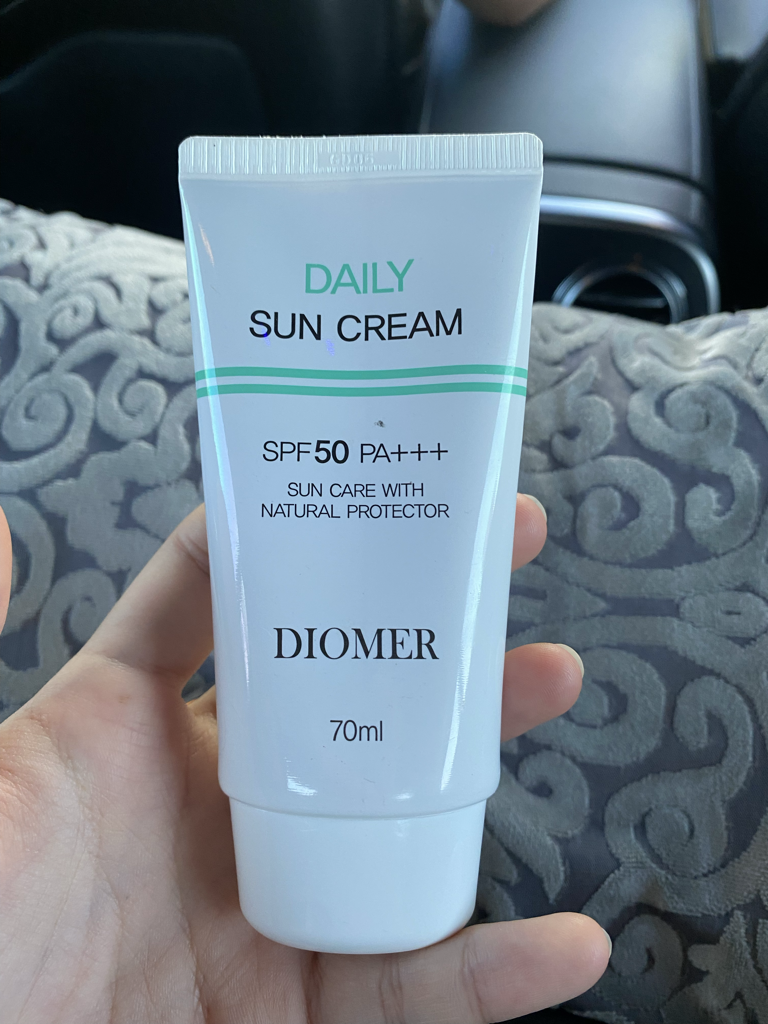 디오메르 (DIOMER) 데일리 썬크림 [SPF50/PA+++] review image