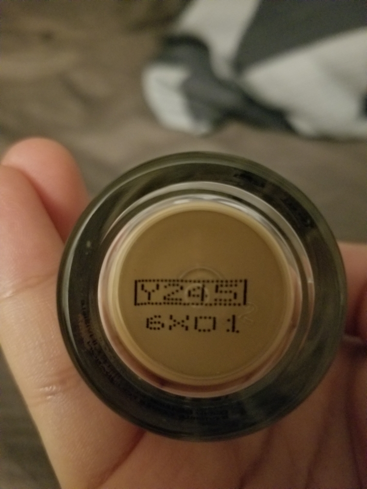 메이크업포에버 (MAKEUPFOREVER) 울트라 HD 인비저블 커버 파운데이션 [120=Y245 소프트샌드] review image