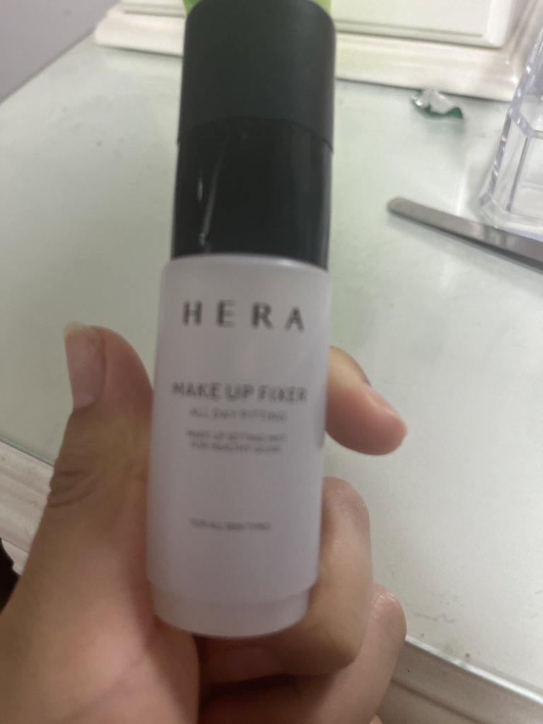 Real user review photo of makeup fixer