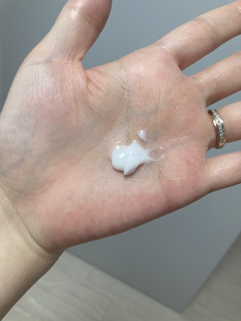 CAREZONE 德克特解决方案诺尔德纳乌水乳霜 common.review image