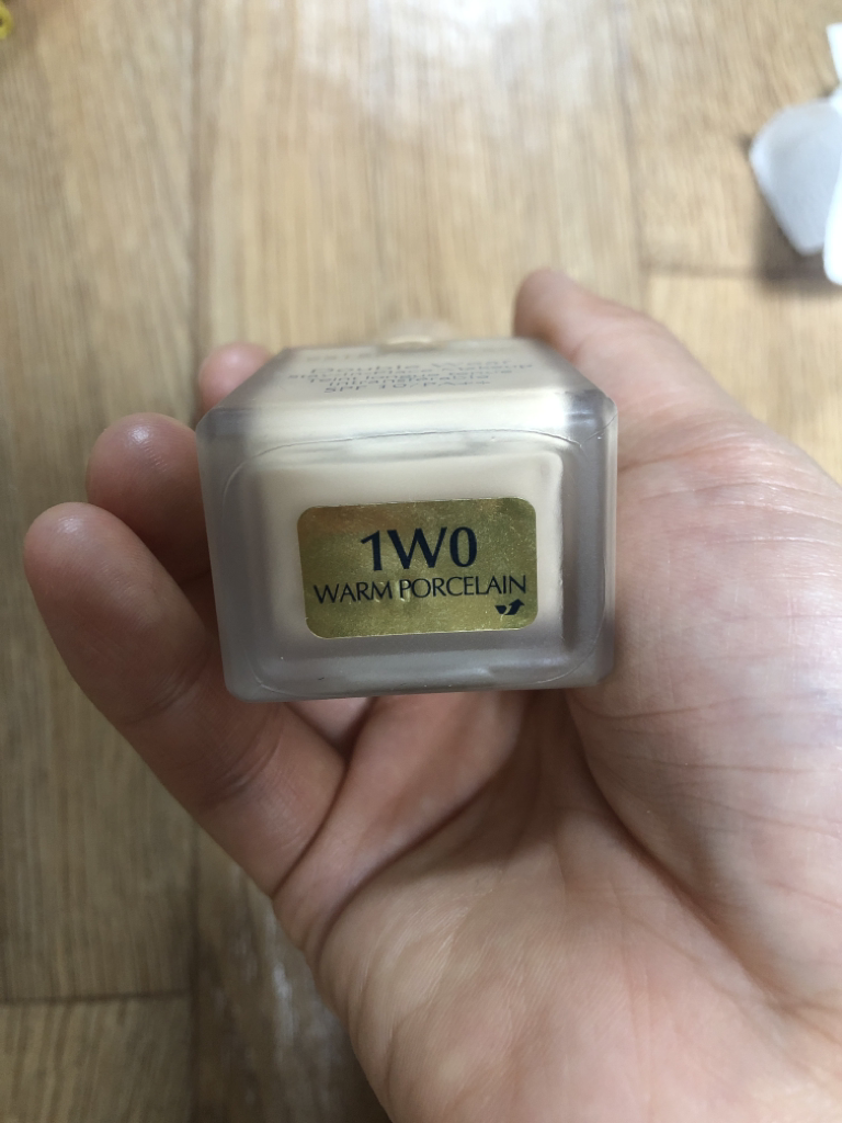 双重持久粉底液 [SPF10/PA++] [1W0 暖白瓷]的真实用户使用照片