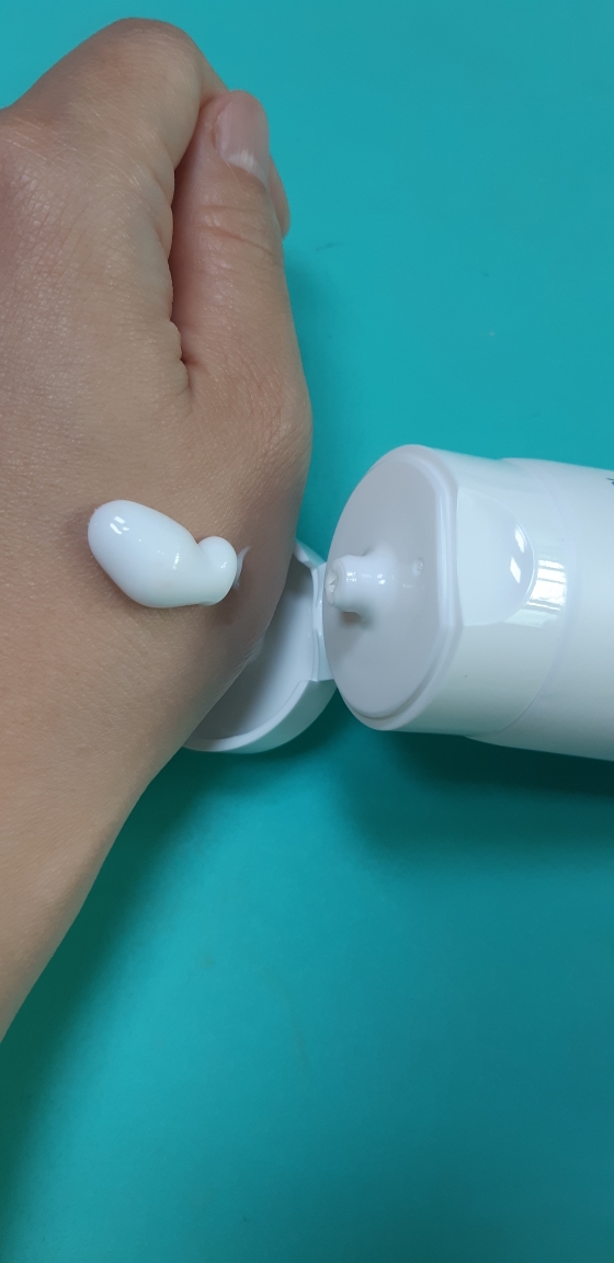 金色密集抗皱护肤霜的真实用户使用照片