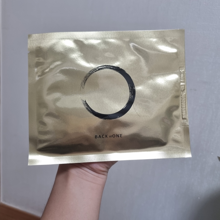백앹원 (BACKATONE) 리바이탈라이징 골드 알로에 마스크 review image