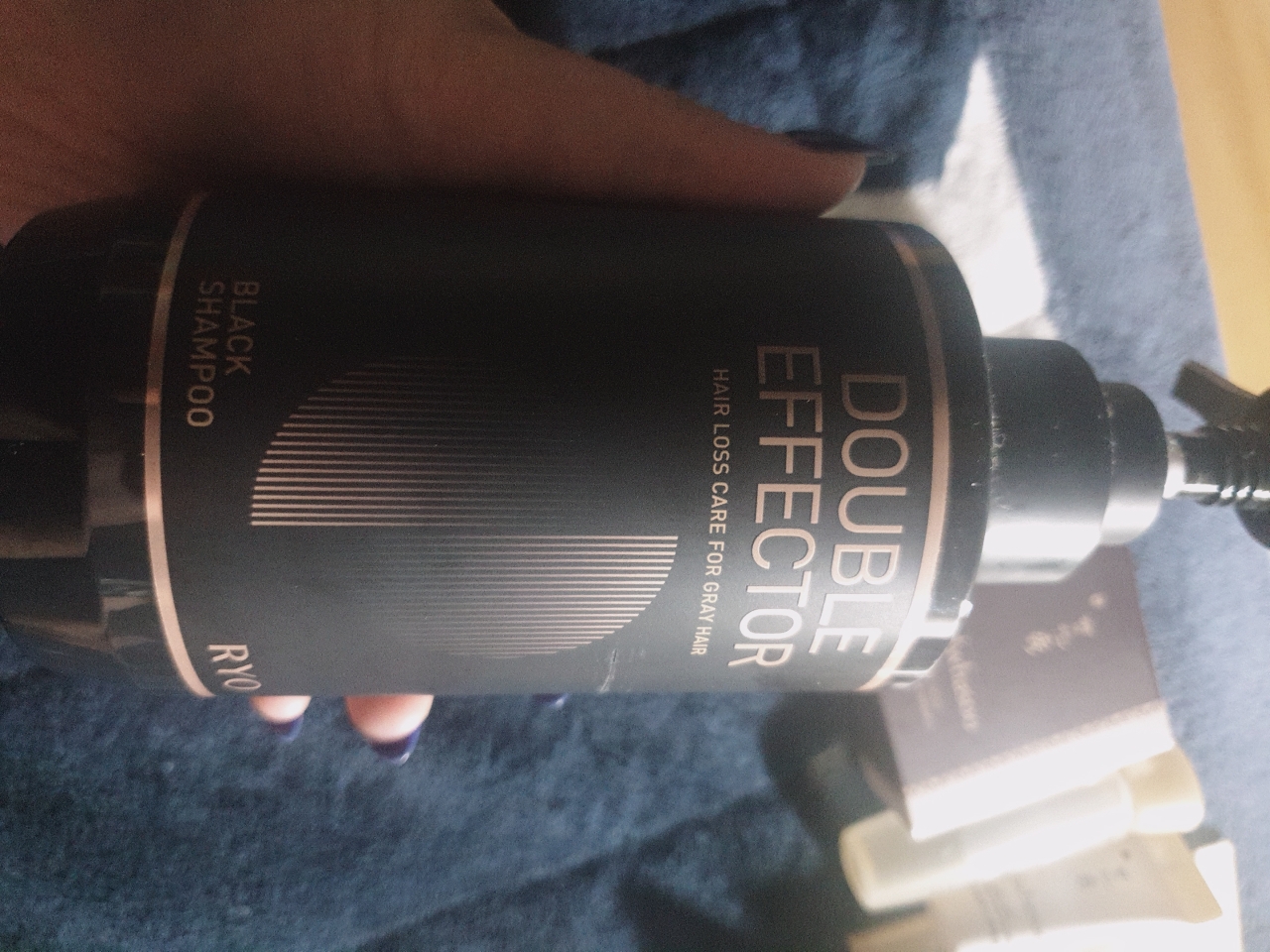 Ryo Double effect hair loss symptom relief black shampoo review image