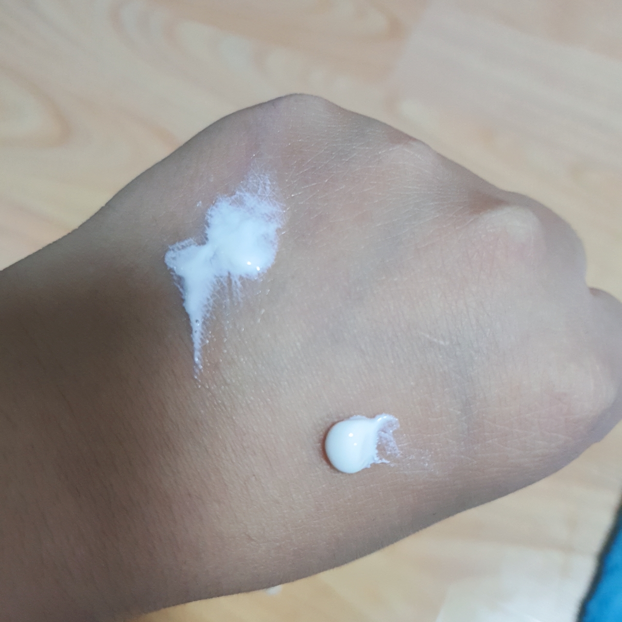 테 (Te') 하양 35 [SPF35/PA++] review image