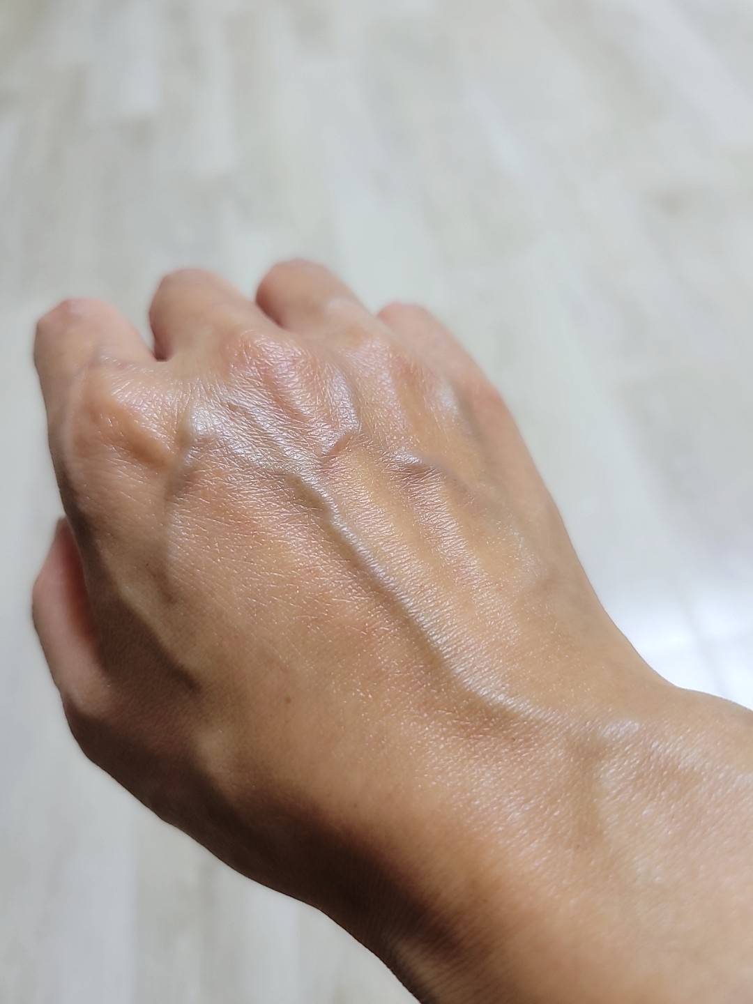 Real user review photo of Body Lotion in Oil [On the Sofa]