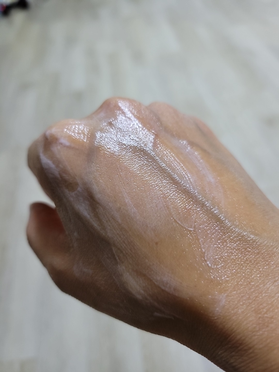 Real user review photo of Body Lotion in Oil [On the Sofa]