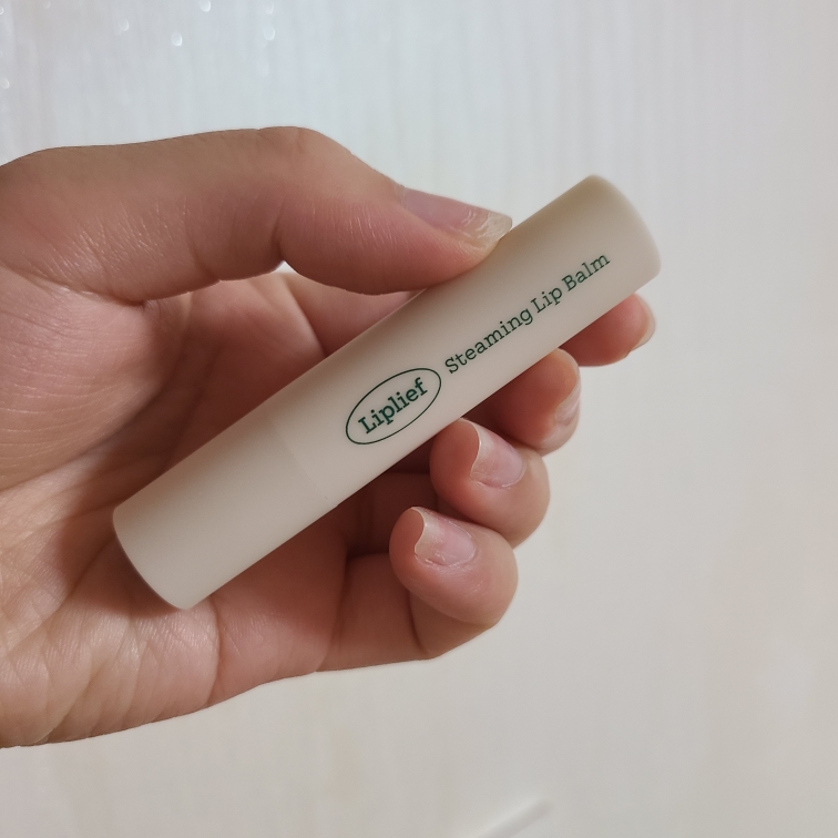 滋养润唇膏 [全天候]的真实用户使用照片