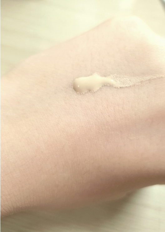 PONYEFFECT 轻透遮瑕粉底液 [001 淡雅象牙色] common.review image