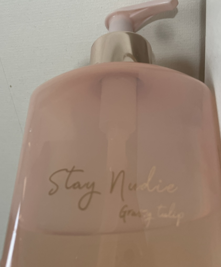 바디홀릭 (BODYHOLIC) 스테이누디 센티드 바디워시 [그래시튤립] review image