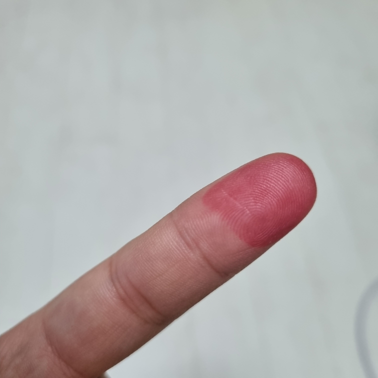 아이빔 (IBIM) 듀이 세럼 립 틴트 [#2 레드번] review image