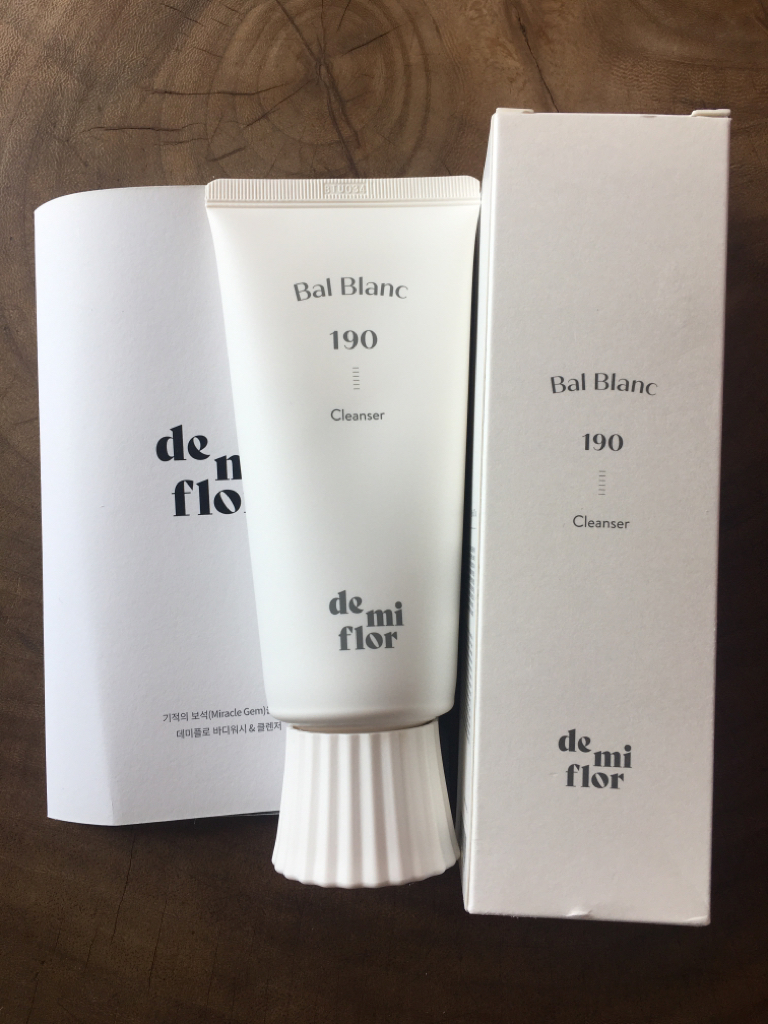 데미플로 (demiflor) 190 발 블랑 페이스 클렌저 review image