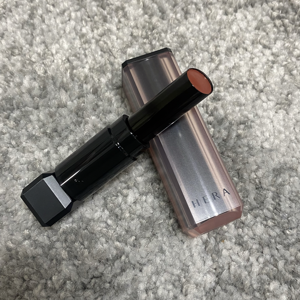 缎面哑光唇膏[489号 希]的真实用户使用照片
