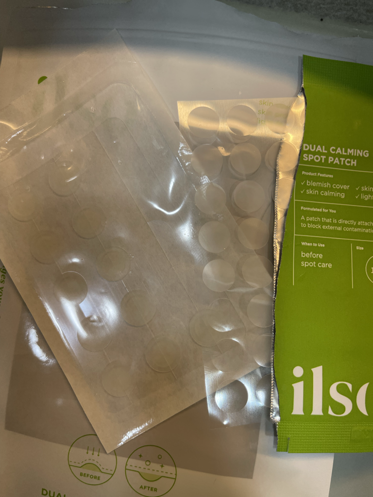 일소 (ilso) 듀얼 카밍 스팟 패치 review image