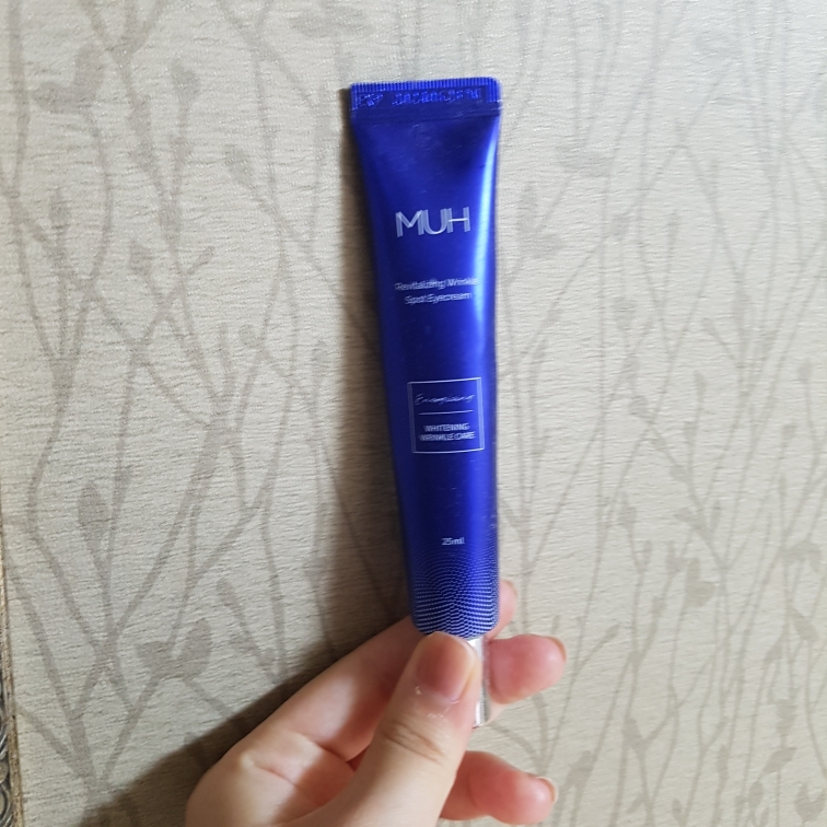 MUH (엠유에이치) 리바이탈라이징 윙클 스팟 아이크림 review image