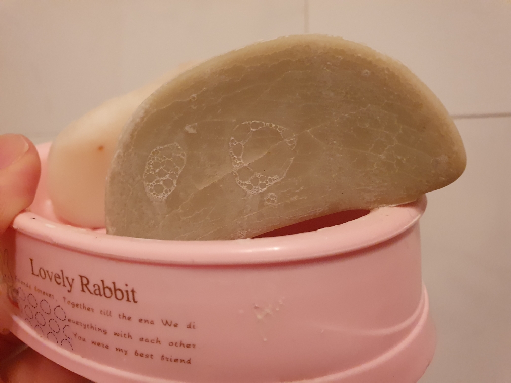 바디럽 (BODYLUV) 홈구뜨 노세범 샴푸바 review image