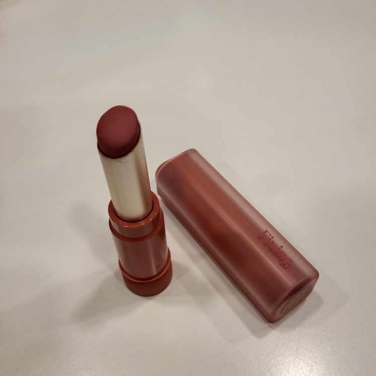 修复唇膏 [#5 淡紫色]的真实用户使用照片