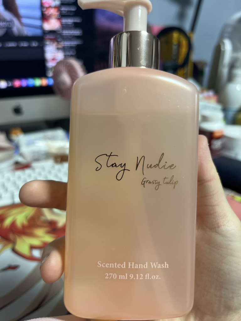 바디홀릭 (BODYHOLIC) 스테이누디 센티드 바디워시 [그래시튤립] review image