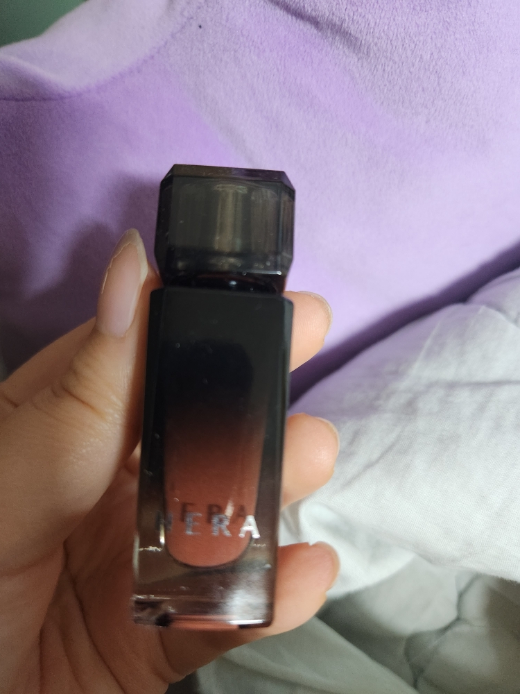 官能性感润泽唇彩 [103号隐藏移动]的真实用户使用照片