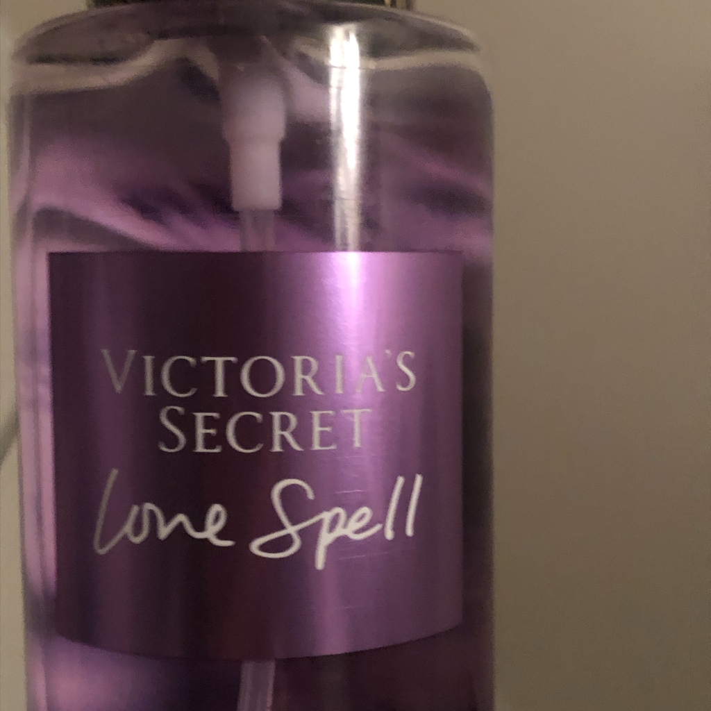 维多利亚的秘密 香雾 [爱的魔咒] common.review image