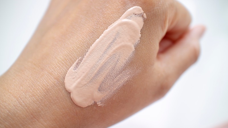 코코앤코 (COCOnCO) 코코넛 래디언스 에센스 물광 비비크림 [SPF50+/PA++++] review image